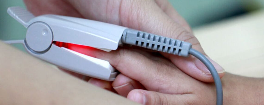 What a Pulse Oximeter Measures？